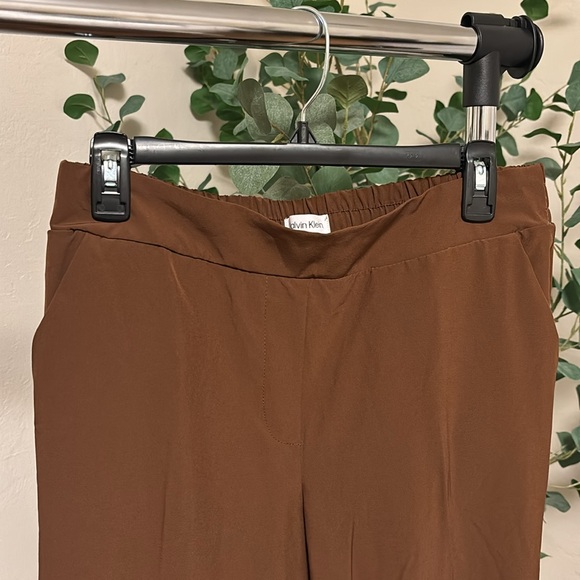 Brand new Calvin Klein pants - Picture 2 of 2